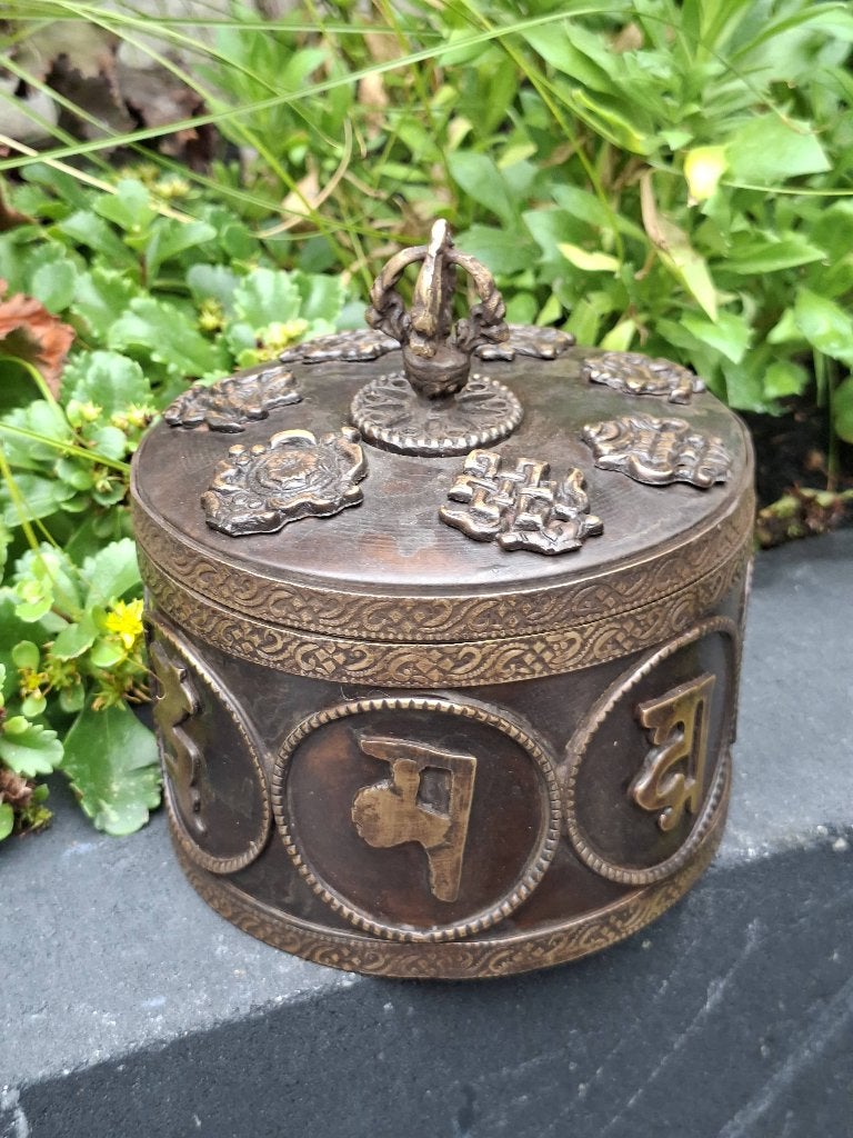 Tibetaans opbergdoosje, Ophalen of Verzenden