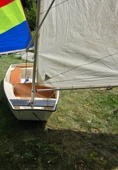 Mooie witte optimist en een trailer (ook los te koop), Ophalen, Gebruikt, Overige typen, Minder dan 15 m²
