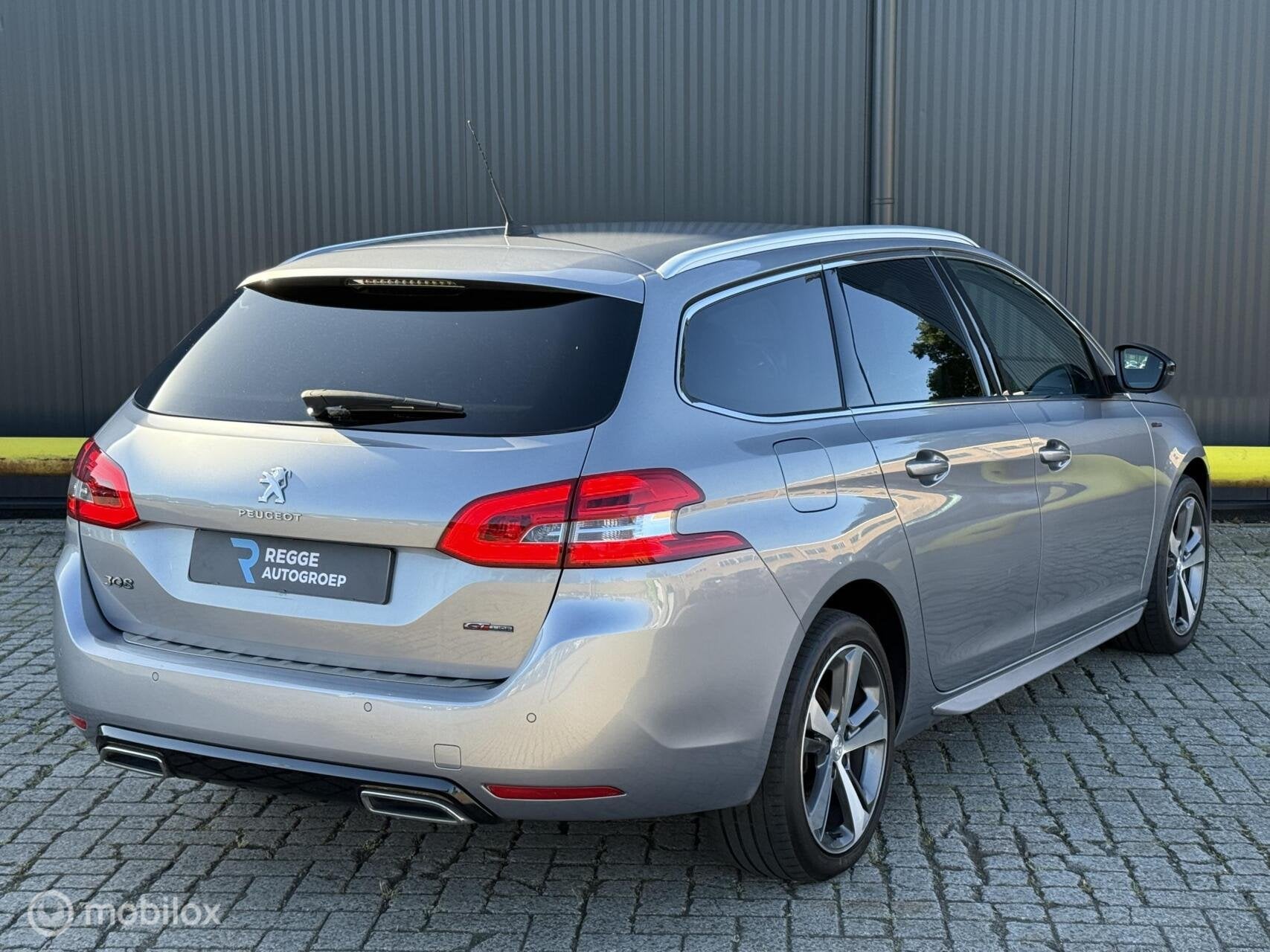 Peugeot 308 SW 1.6 BlueHDI Blue Lease GT-line EXPORTPRIJS, Auto's, Peugeot, Voorwielaandrijving, Gebruikt, 4 cilinders, 26 km/l