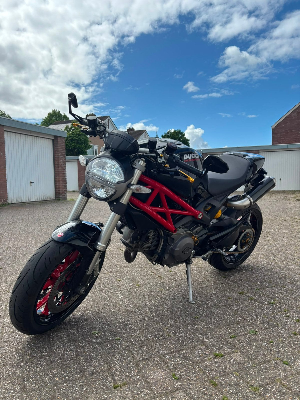 Ducati Monster 1100 ABS 2010, 2 cilinders, Motorrijbewijs A, Gebruikt, Particulier