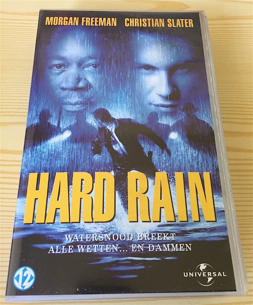 vhs Hard Rain met Morgan Freeman en Christian Slater (Video), Ophalen, Nederlands ondertiteld, Engels, Zo goed als nieuw