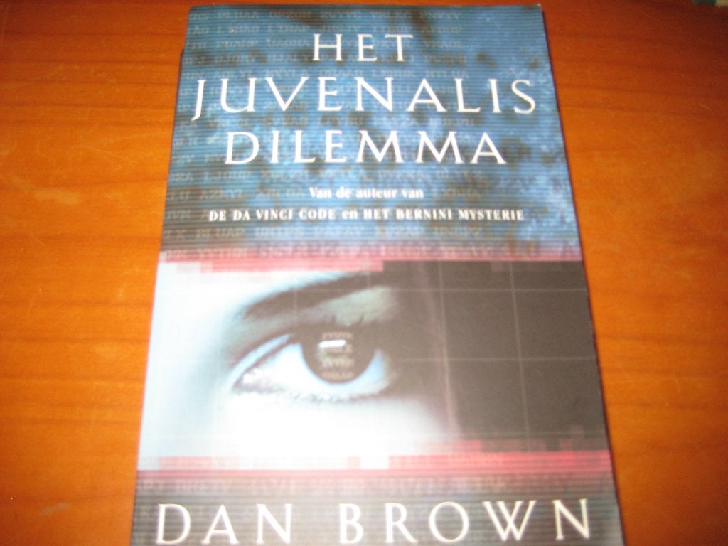 Het Juvelinas Dilemma van Dan Brown, Ophalen of Verzenden, Zo goed als nieuw