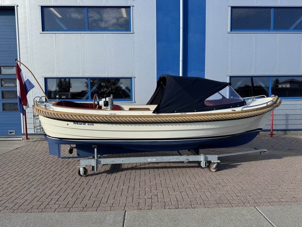 Maril 625 met Nanni 21 pk, Maril, Diesel, Zonnedek, 55 cm