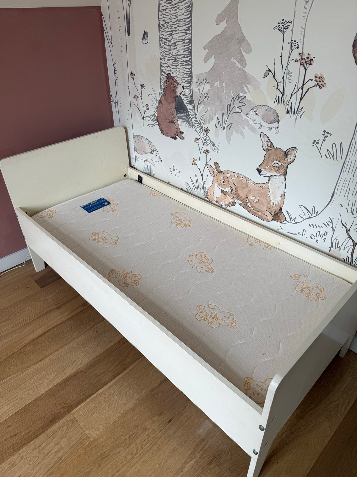 Piet Hein Eek kinderbed 'Crisis Bed', Ophalen, 70 tot 85 cm, Zo goed als nieuw, Matras