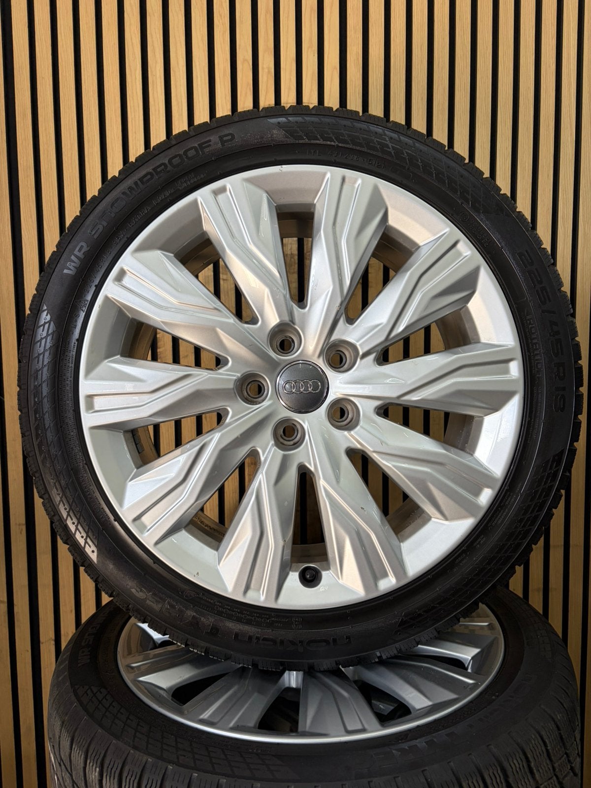 Originele 18” Audi A4 S4 B8 B9 Winterbanden Winterset, Auto-onderdelen, Gebruikt, ., Banden en Velgen, 18 inch