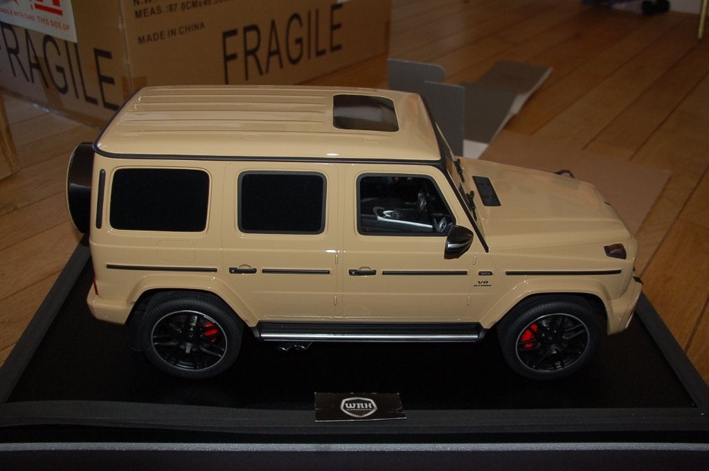1:8 Minichamps Mercedes G63 2018 beige LTD 99 UNIEK !! WRH, Ophalen, Nieuw, 1:5 t/m 1:8, Auto