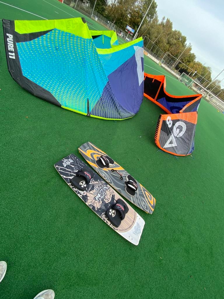 Complete kite surf set voor 2 personen!, Watersport en Boten, Kitesurfen, Geen board, Ophalen of Verzenden, Zo goed als nieuw