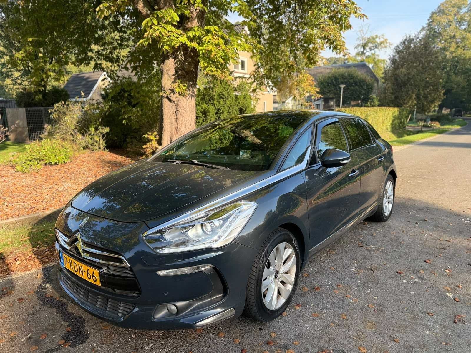 Citroen - DS5 - 1.6 Bns Execut. - 2013 - 7-KDN-66, Auto's, Automaat, Euro 5, Gebruikt, MPV