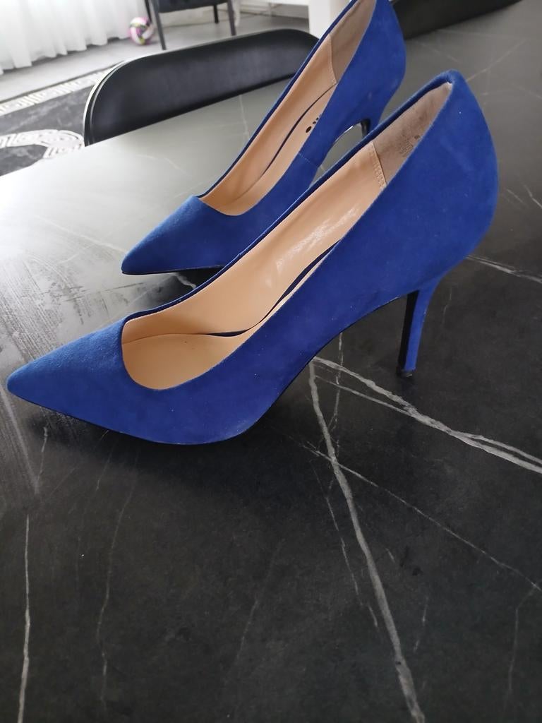Elegante blauwe pumps, Kleding | Dames, Schoenen, Ophalen of Verzenden, Zo goed als nieuw, Blauw, Pumps