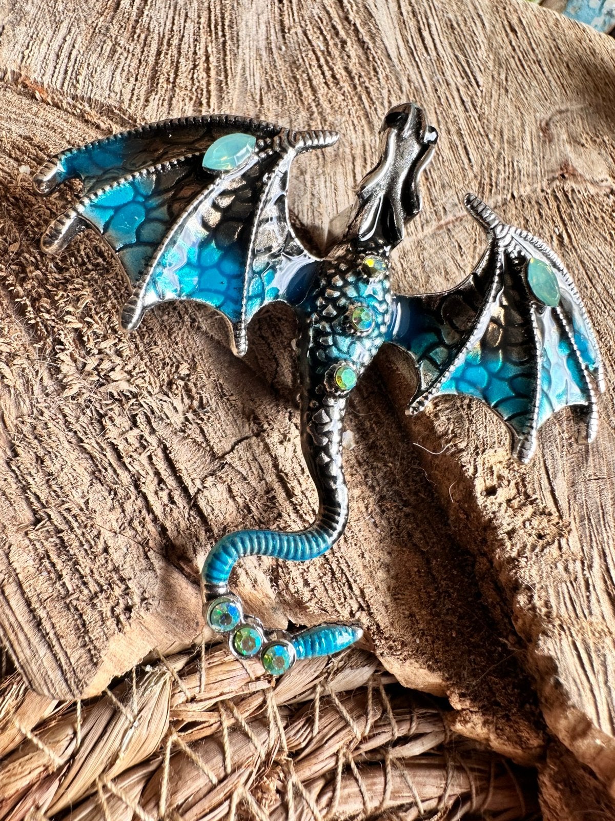 Draken broche / talisman van Wyrm / DND / D&D / Fantasie, Hobby en Vrije tijd, Wargaming, Ophalen of Verzenden, Nieuw