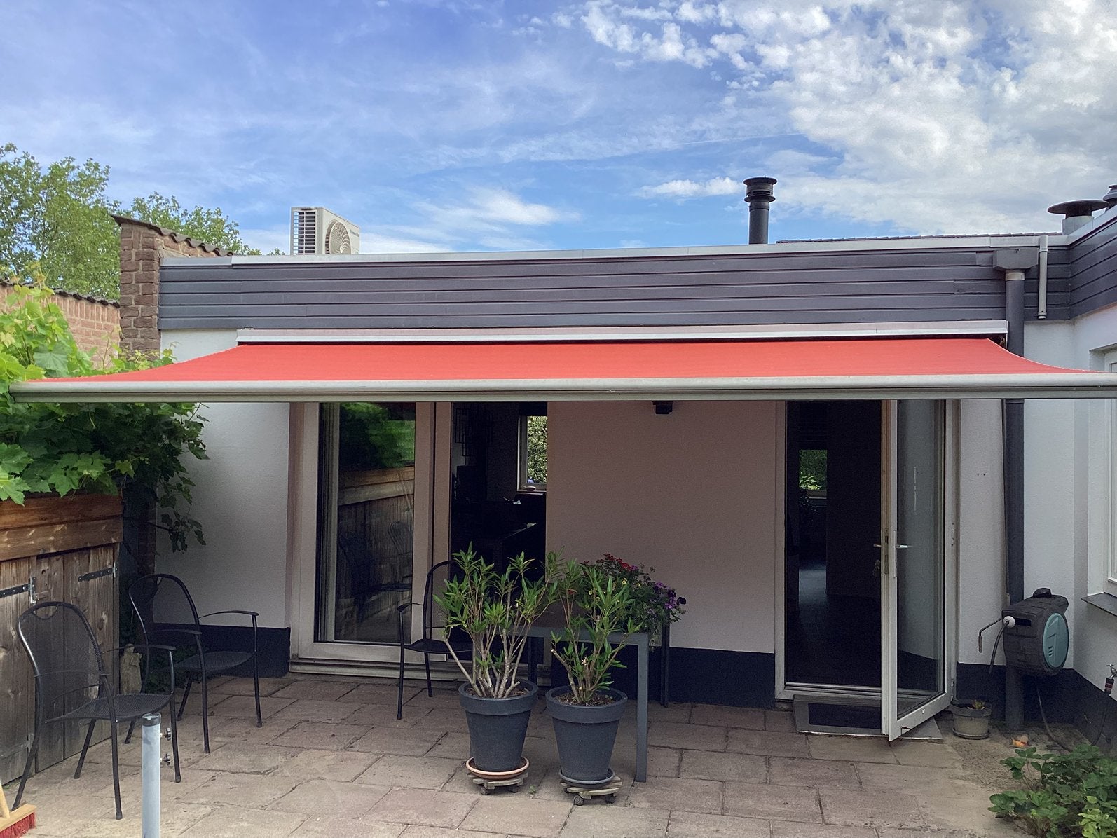 Zonnescherm, Ophalen, Gebruikt, 450 cm of meer, 150 tot 300 cm