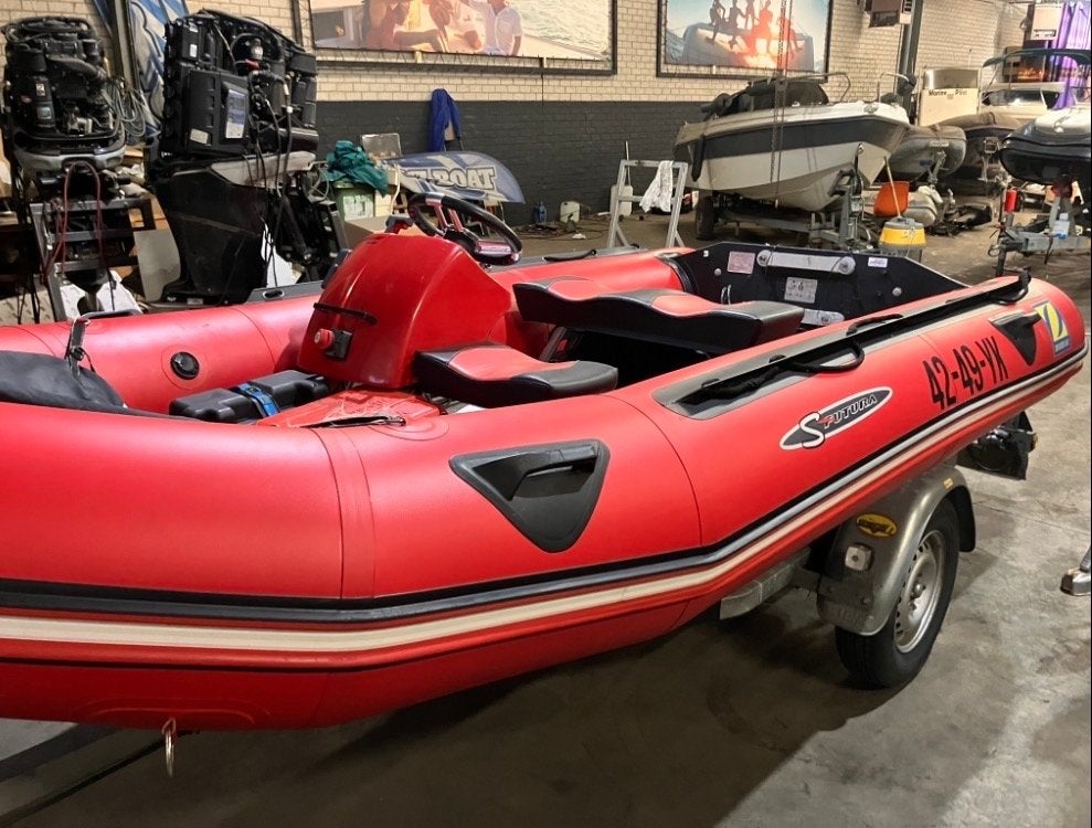 Futura 4.20 met Suzuki DF30 en hydraulische besturing, Watersport en Boten, Rubberboten, Overige merken, Ophalen of Verzenden