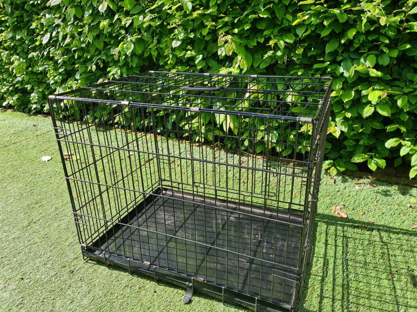 Honden bench. Voor middelgrote hond. € 20,-, Dieren en Toebehoren, Ophalen