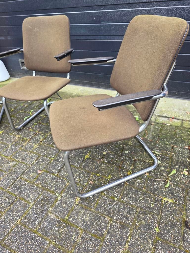 Vintage Buisframe Stoelen met Armleuning (3 stuks) + Tafel, Ophalen