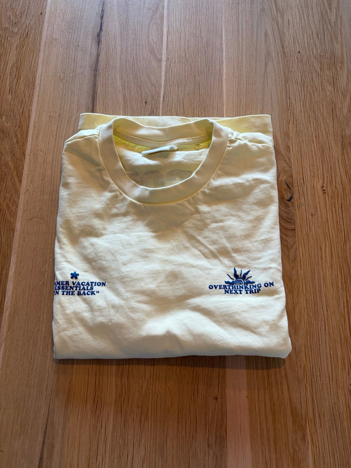 Bershka T-shirt Maat M - Geel met print, Ophalen of Verzenden, Gedragen, Maat 48/50 (M), Geel