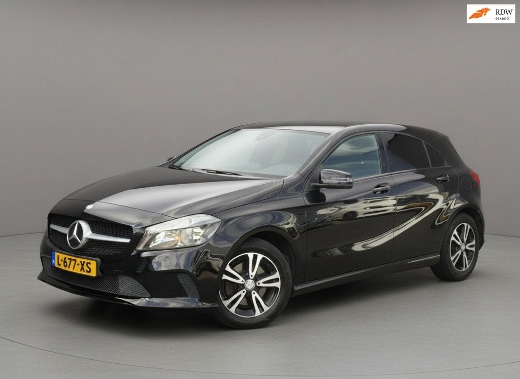 Mercedes-Benz A-klasse 160*Keyless*Navigatie*, Auto's, Voorwielaandrijving, Stof, Gebruikt, 4 cilinders