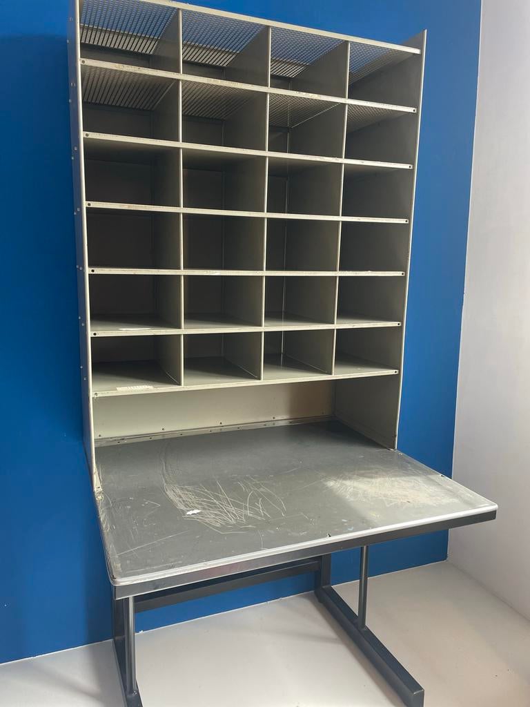 Vintage bureau 'Postkantoor' met postvakkenkast, Huis en Inrichting, Ophalen, Opbergruimte, Groen, Gebruikt
