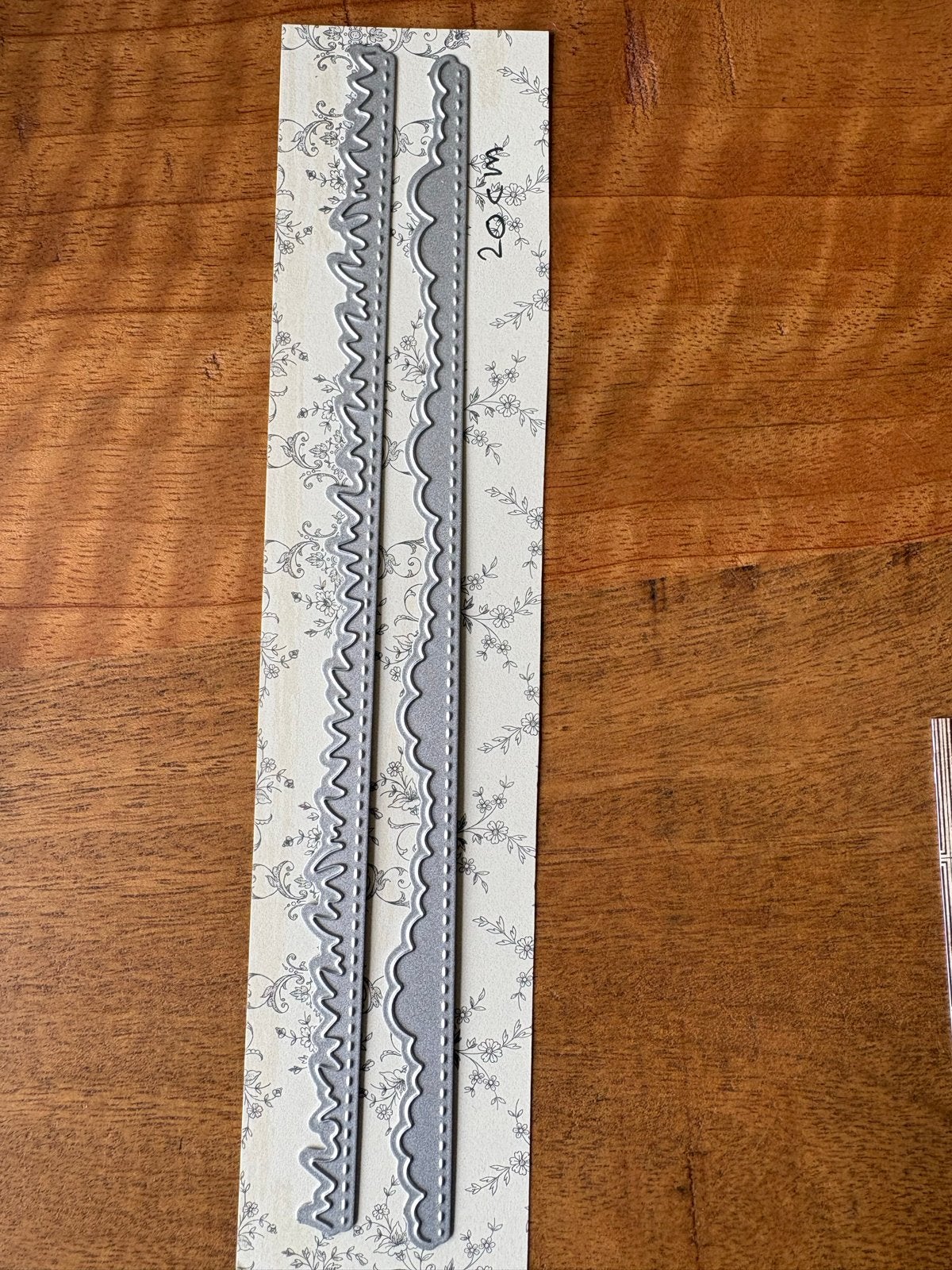 Diverse snijmallen voor creatieve projecten, Hobby en Vrije tijd, Geschikt voor snijden, Zilver, Gereedschap of Toebehoren, Zo goed als nieuw