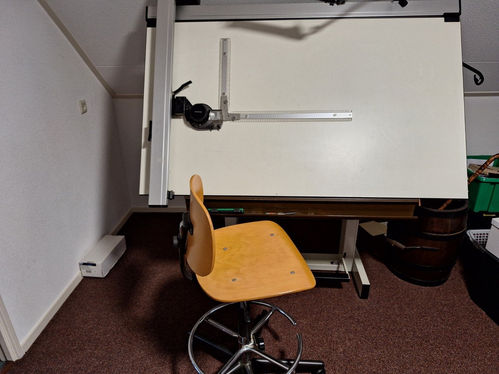 Tekentafel met stoel, Ophalen of Verzenden, Gebruikt, 130 tot 150 cm, Verlichting
