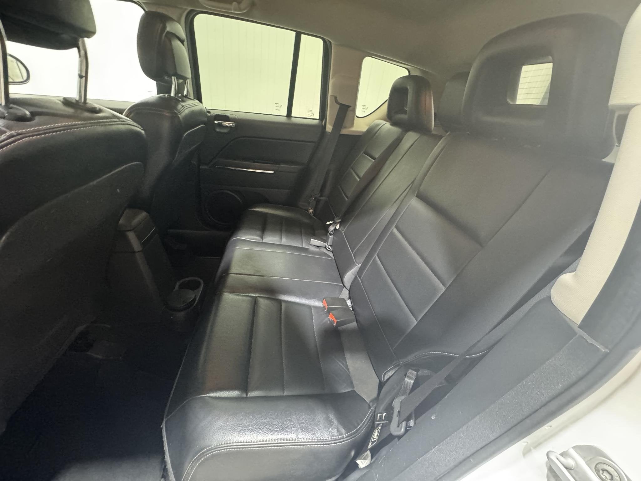 Foto 20 van Jeep Compass 2.4 Limited 4WD BAK KAPOT! MOTOR 100%