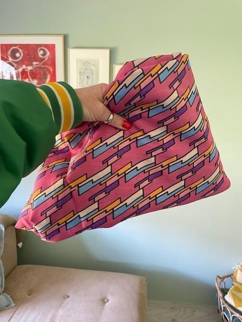 Stof roze streepjes jaren 60 70 5 METER retro vintage, Hobby en Vrije tijd, Stoffen en Lappen, Overige materialen, 120 cm of meer