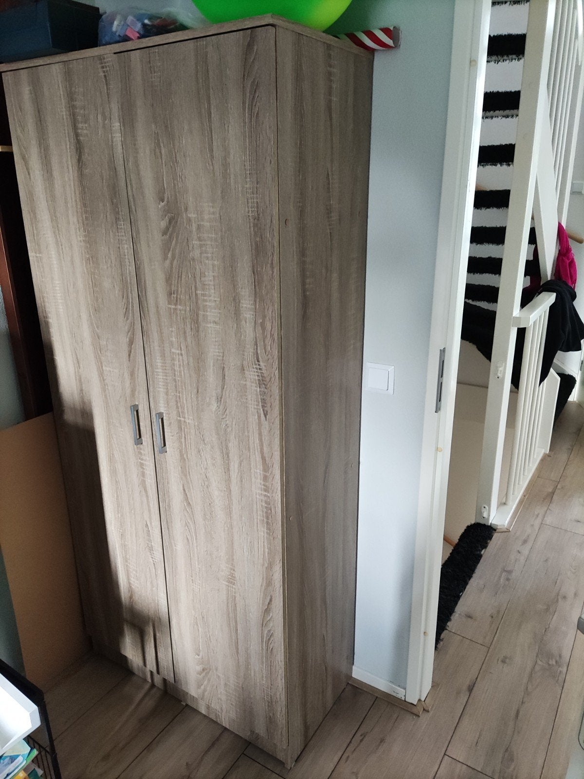 Mooie opbergkast met 2 deuren, Ophalen, 50 tot 100 cm, Houtkleurig, veel ruimte, 150 tot 200 cm
