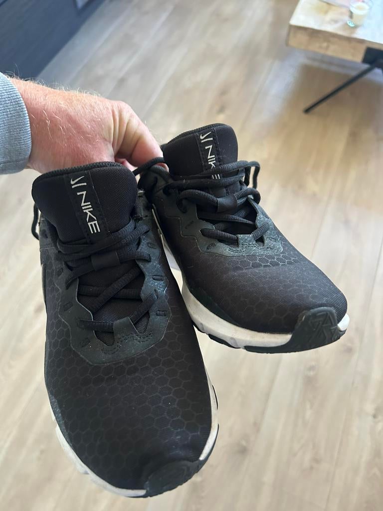 Nike, Kleding | Dames, Schoenen, Ophalen of Verzenden, Zo goed als nieuw, Sneakers of Gympen