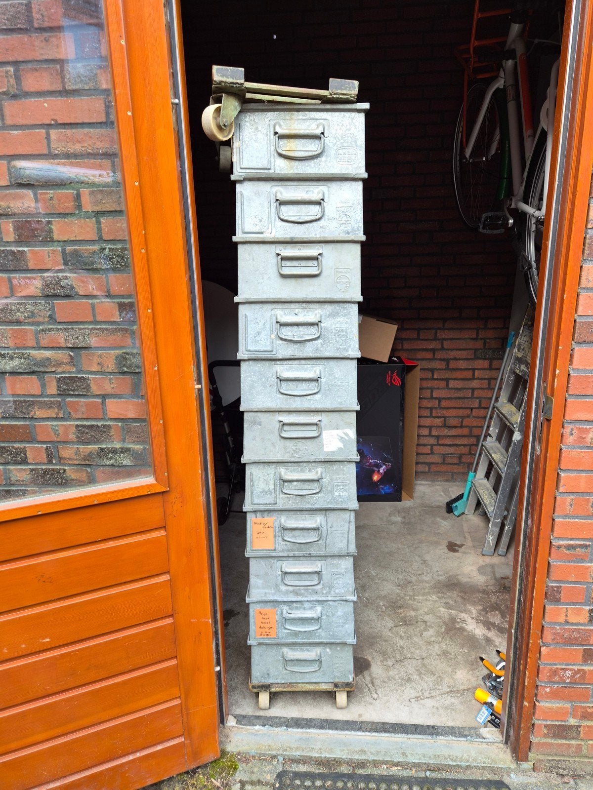 Stapelbare metalen opbergbakken (11 stuks), Ophalen of Verzenden, Gebruikt