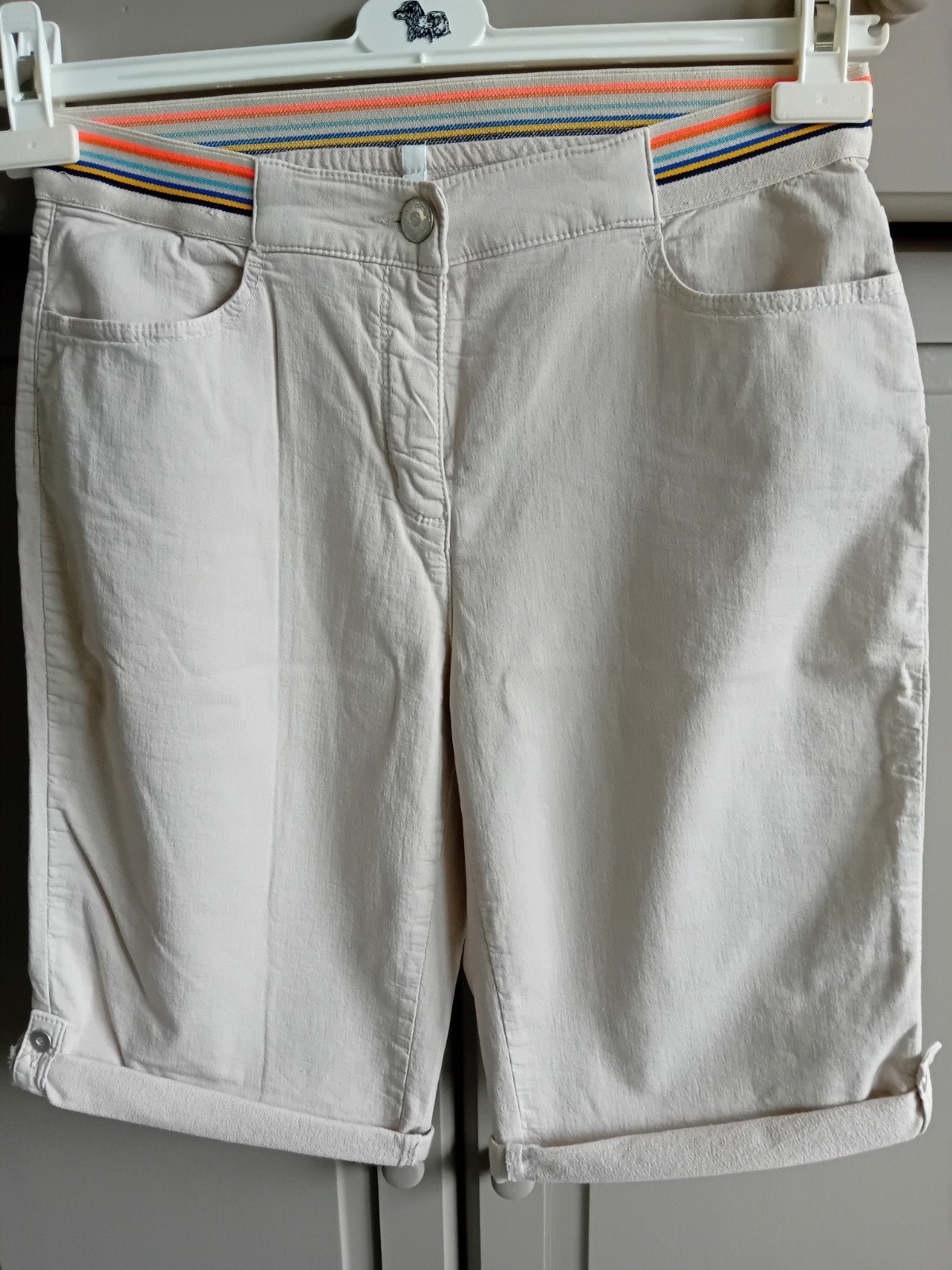 Toni korte broek maat 38, Maat 38/40 (M), Kort, Beige, Ophalen of Verzenden