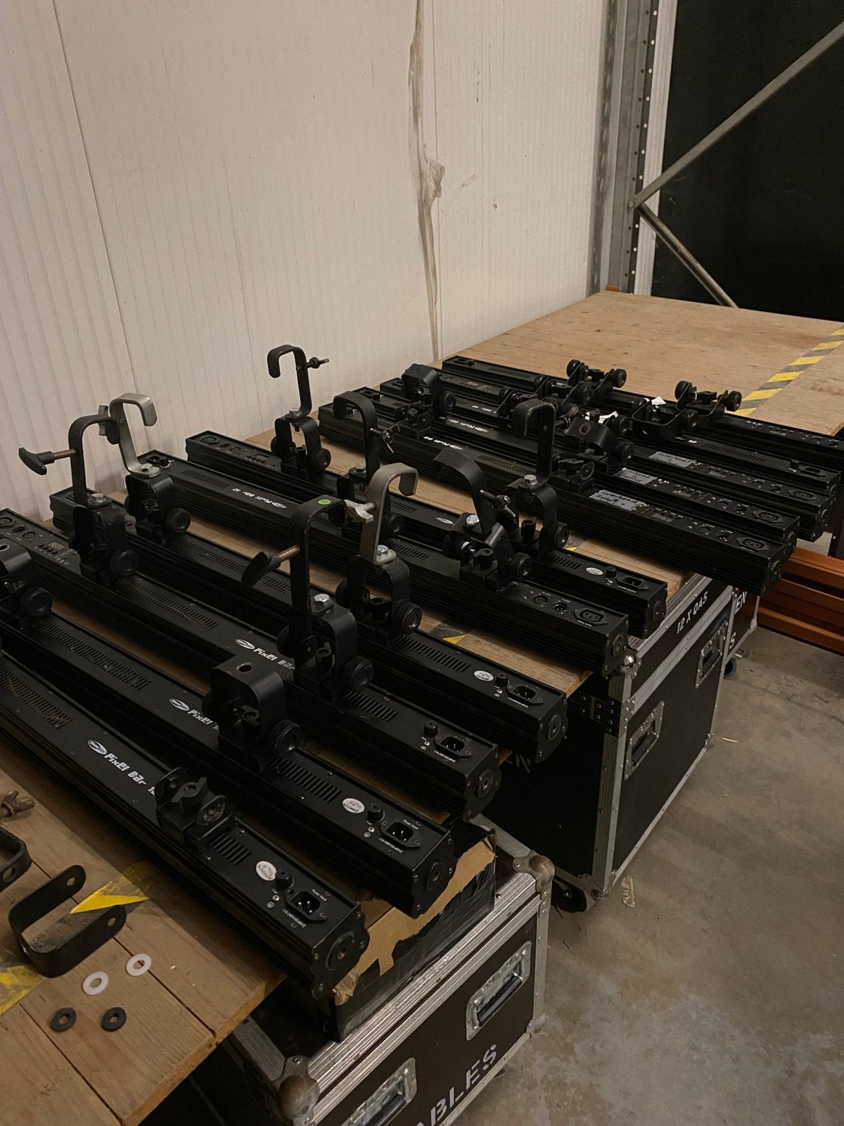 11x Showtec Pixelbar 12 met flightcase, Ophalen, Gebruikt, Licht, Geluidgestuurd