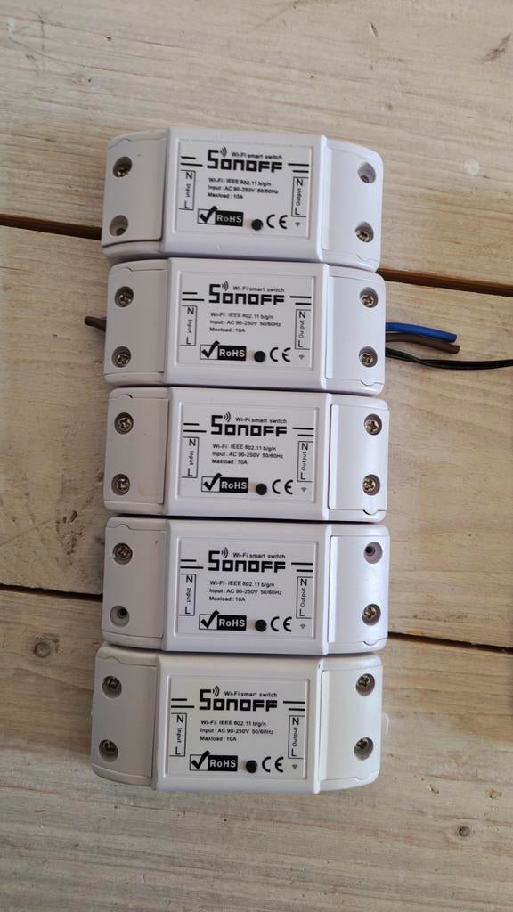 Diverse sonoff devices (wifi), Ophalen of Verzenden