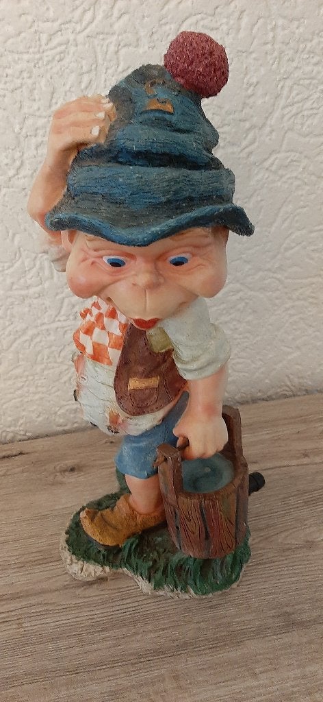 laven efteling Leco de waterdrager, Verzamelen, Efteling, Ophalen of Verzenden, Zo goed als nieuw, Beeldje of Poppetje