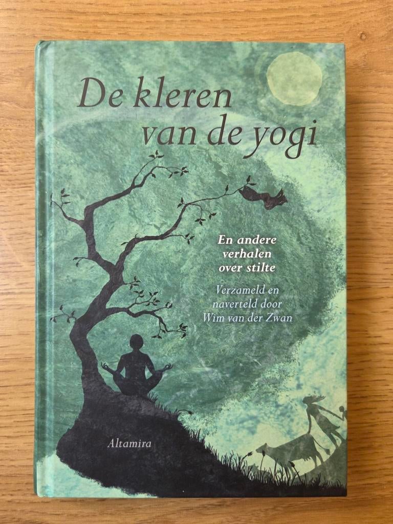 Wim van der Zwan - De kleren van de yogi, Ophalen of Verzenden, Gelezen, Wim van der Zwan