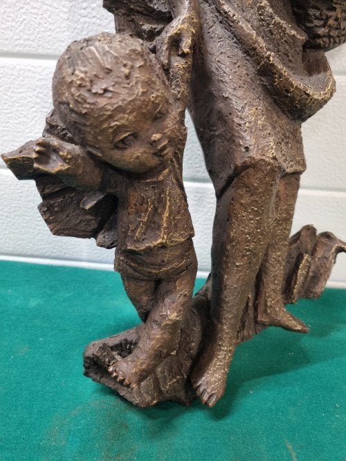 muurhanger vrouw met kind en mand, Ophalen of Verzenden, 'T Olde Gre-j, Info@toldegrej.nl, Endepoelstraat 20f Didam