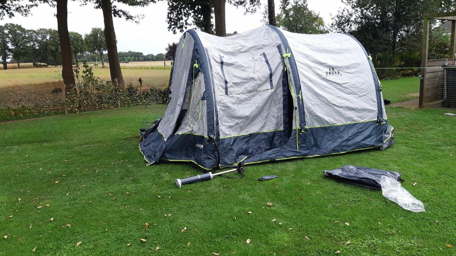Obelink opblaasbare tent 4 persoons, Caravans en Kamperen, Tenten, Ophalen, Gebruikt, Tot en met 4