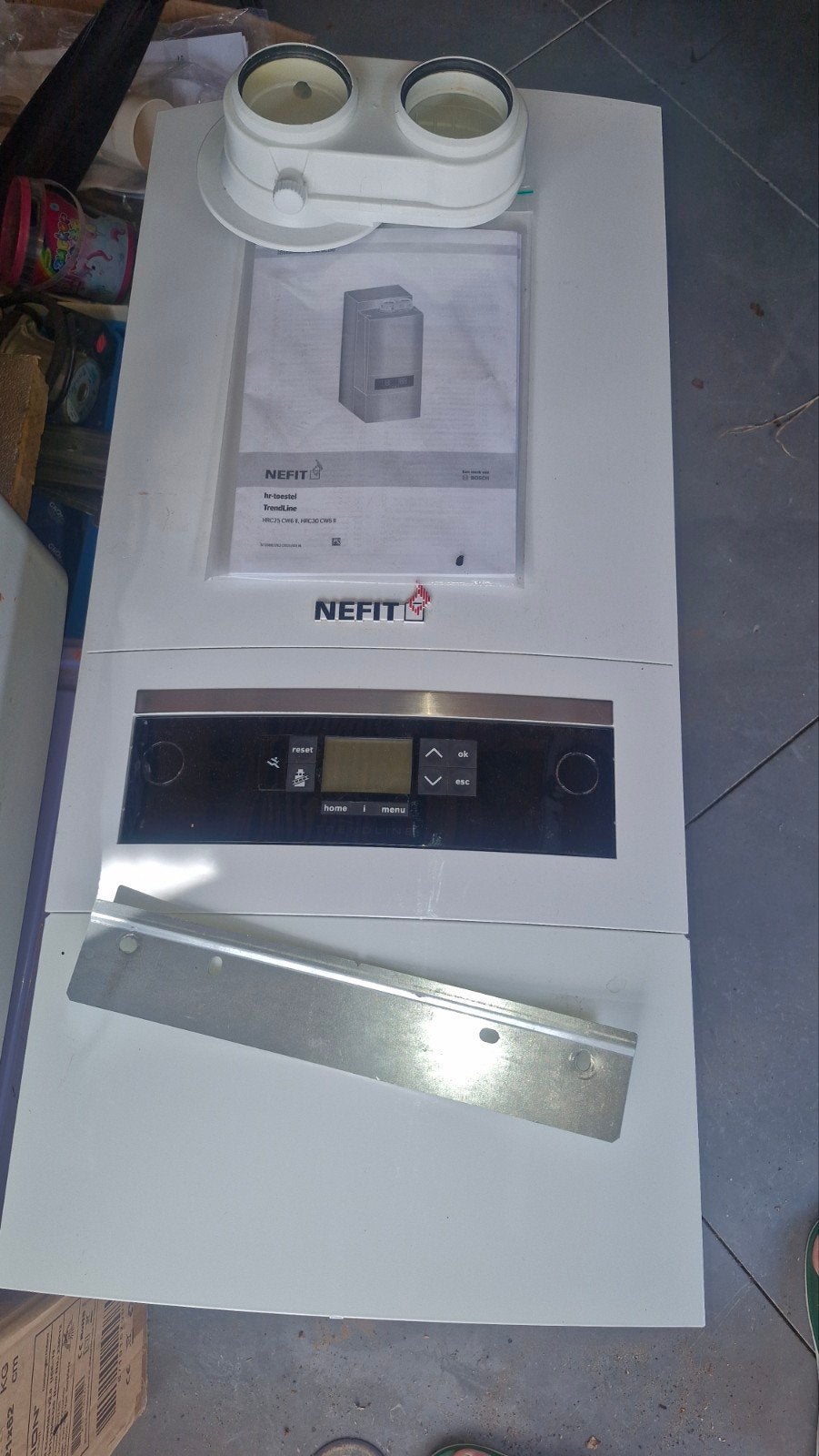 NEFIT AQUAPOWER TRENDLINE HRC25 CW6, Minder dan 20 liter, Ophalen of Verzenden, Geiser, Minder dan 3 jaar oud