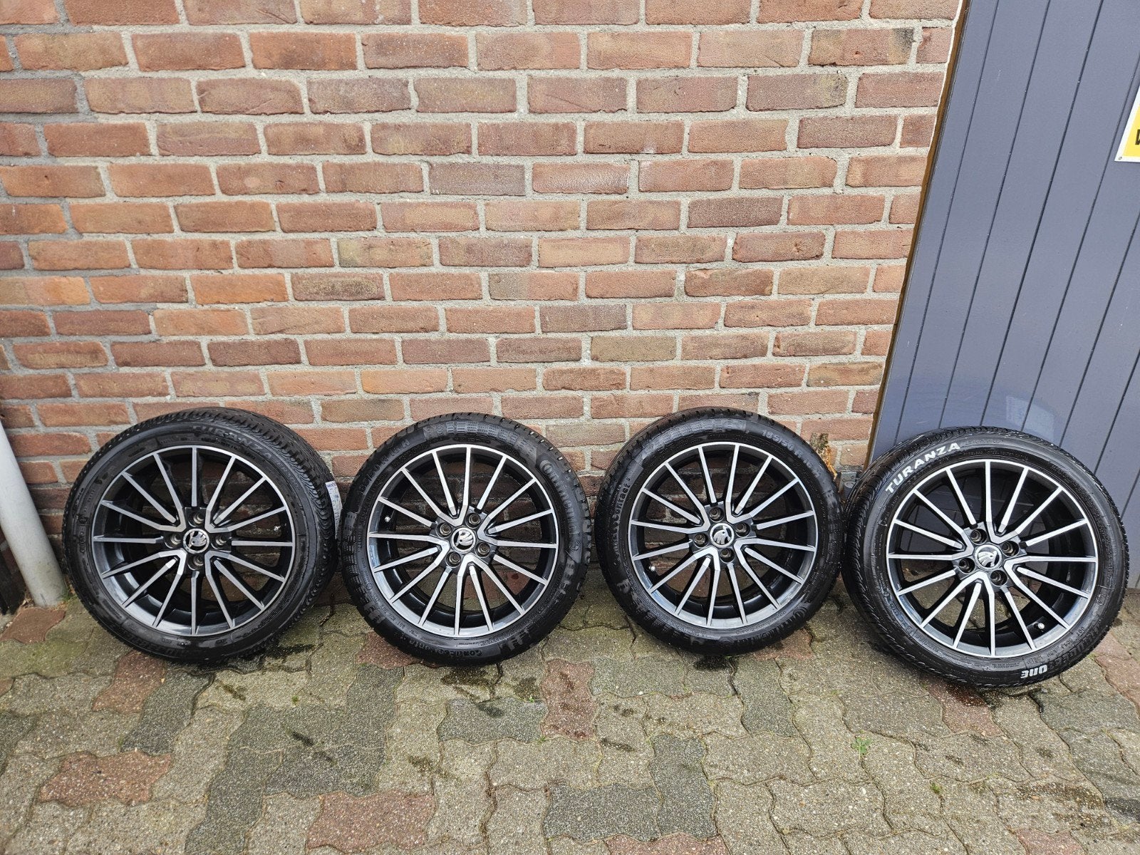 Velgen VW Golf 4 met winterbanden en Skoda velgen (Citigo), Ophalen, Gebruikt, Velg(en), 16 inch