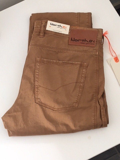 Nieuwe broek van North84 Santos oker maat 33/32, Kleding | Heren, Bruin, Nieuw, Overige maten, Ophalen of Verzenden