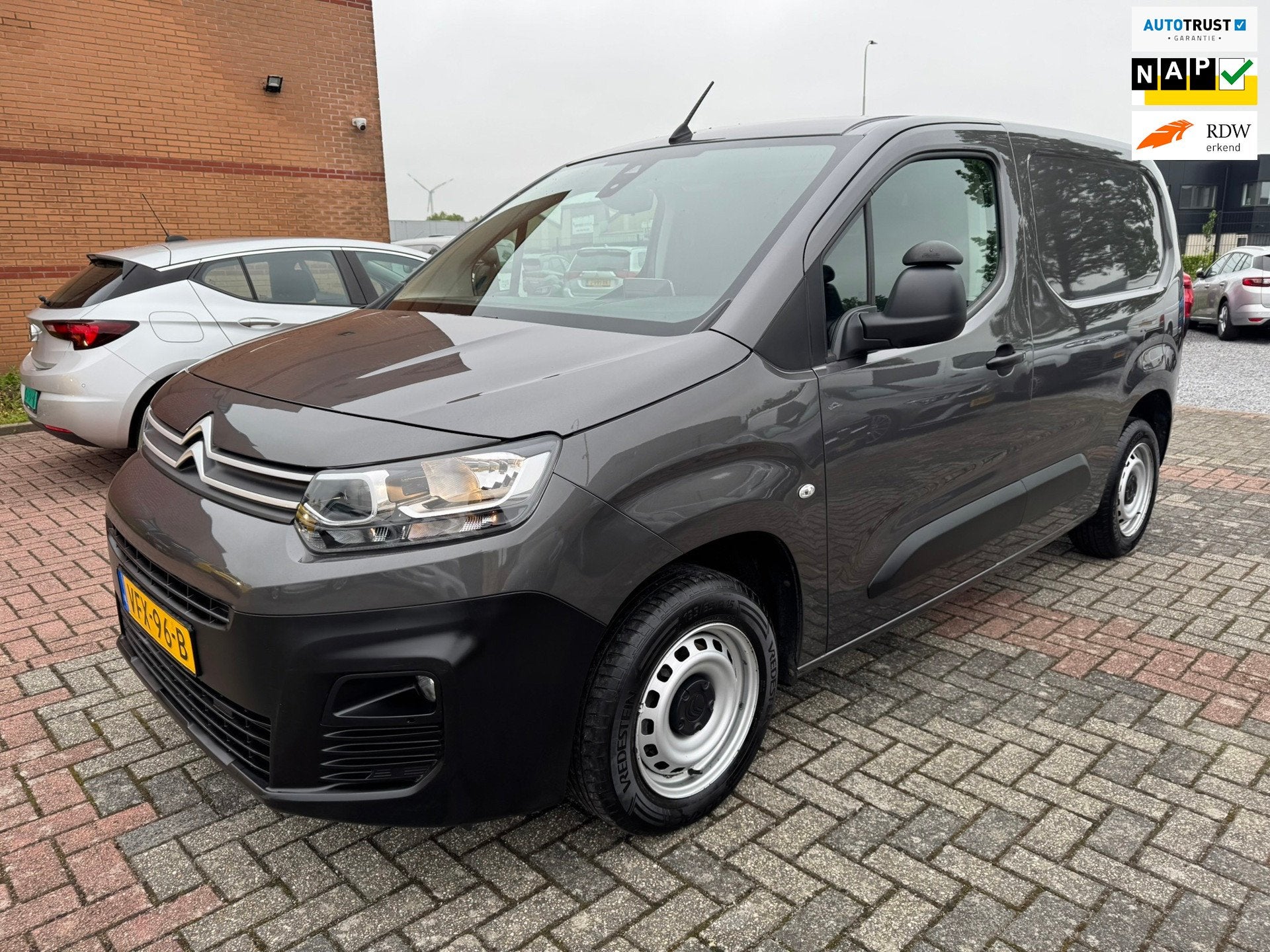 Citroen Berlingo 1.5 BlueHDI Club Euro 6, Apple carplay, L1H, Voorwielaandrijving, Stof, Gebruikt, 4 cilinders
