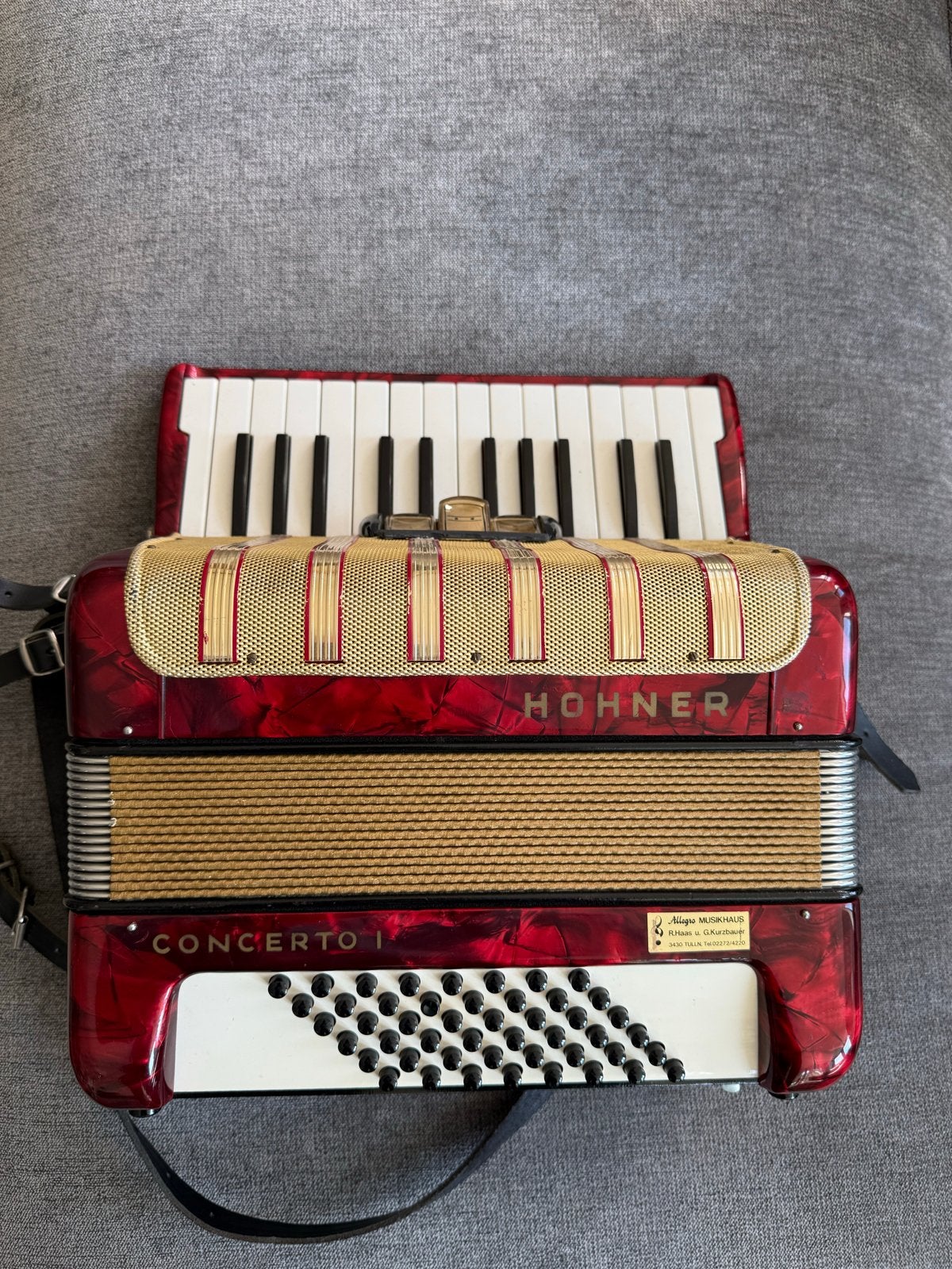 Hohner Concerto I Accordeon - In goede staat, Muziek en Instrumenten, Gebruikt, Met riemen, Overige formaten, Hohner