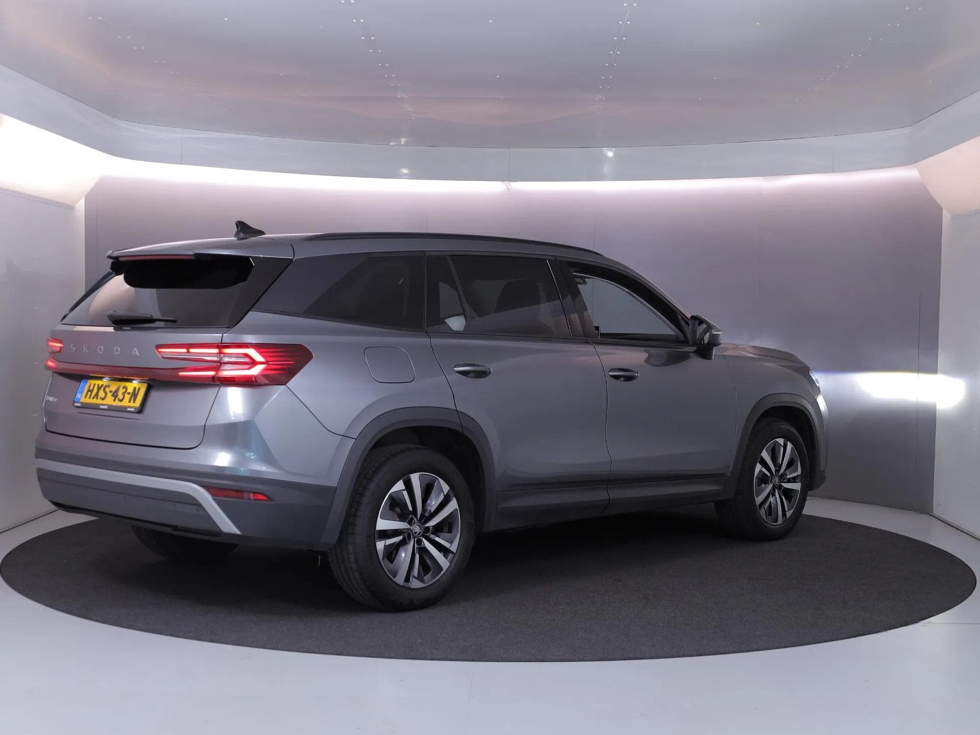 Skoda Kodiaq 1.5 TSI MHEV Business Edition 7p. (bj 2025), 4 cilinders, 150 pk, 7 stoelen, Bedrijf