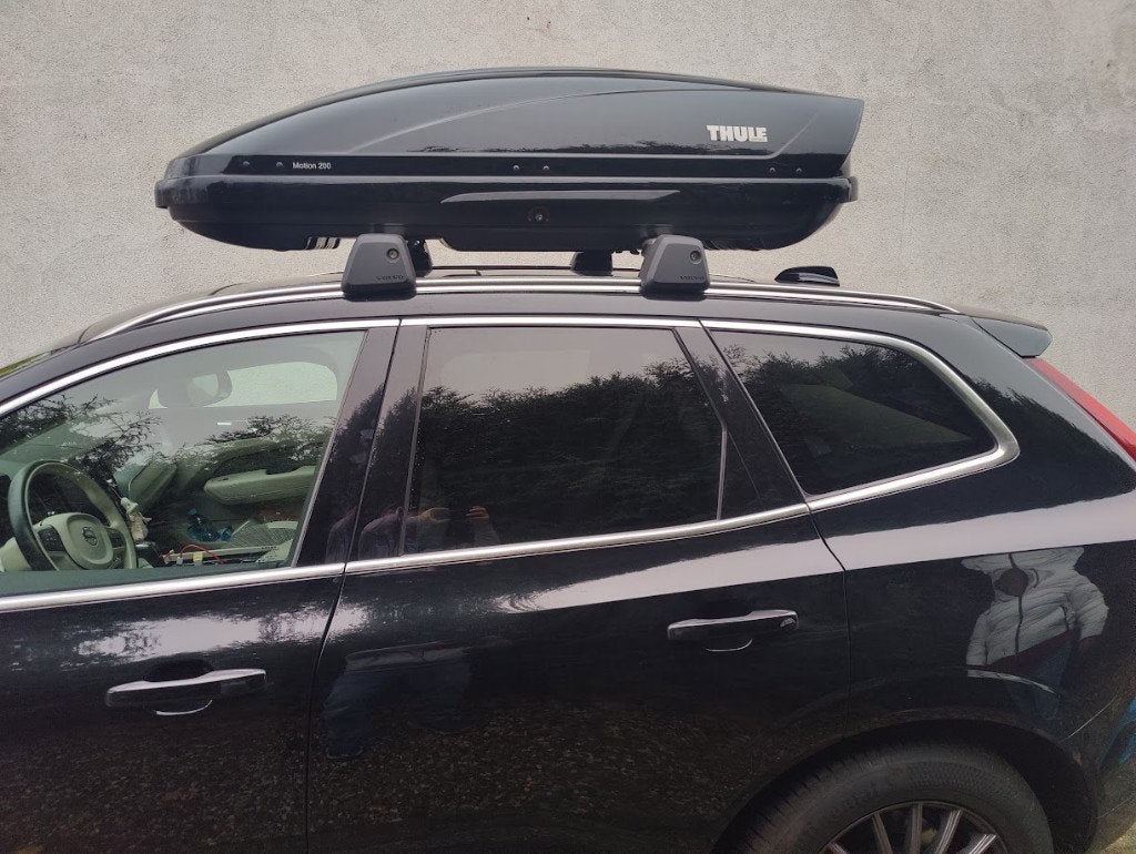 Set Volvo XC60 II dakdragers met dakkoffer Thule Motion 200, Ophalen, Gebruikt