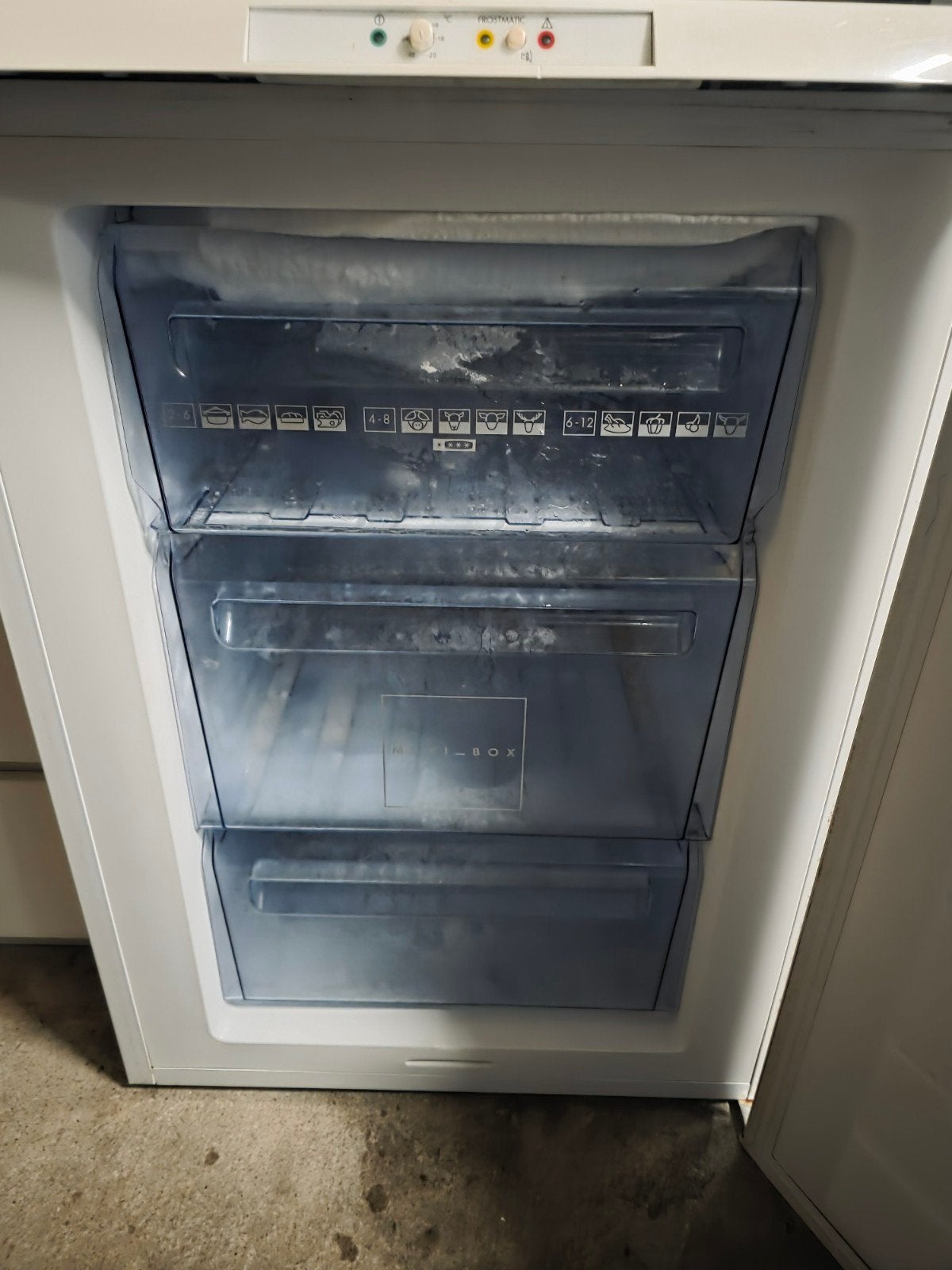 AEG Vriezer - Compact en Betrouwbaar, Gebruikt, Minder dan 60 cm, Vrijstaand, Ophalen