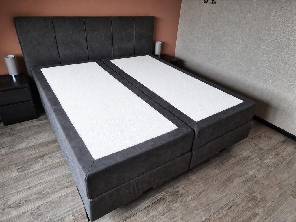 Zo goed als nieuw tweepersoons boxspring bed, Tweepersoons, Ophalen of Verzenden, Zo goed als nieuw, 180 cm