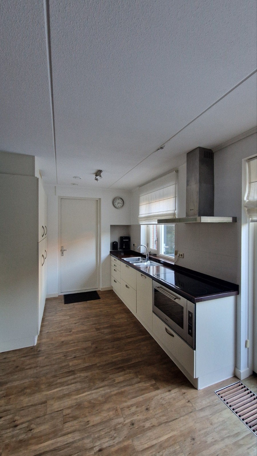 Complete keuken met inbouwapparatuur en veel opbergruimte, Huis en Inrichting, Keuken | Complete keukens, Ophalen, Gebruikt, Dubbelwandige keuken