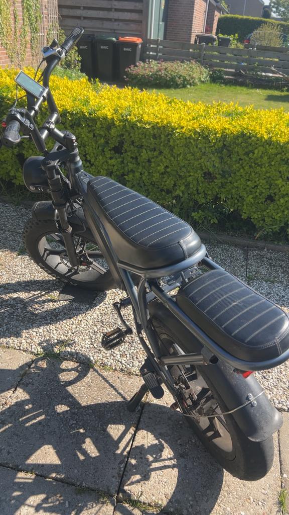 Fatbike V8 zwart grijs van kleur, Fietsen en Brommers, Overige merken, Ophalen of Verzenden, Zo goed als nieuw, 51 tot 55 cm