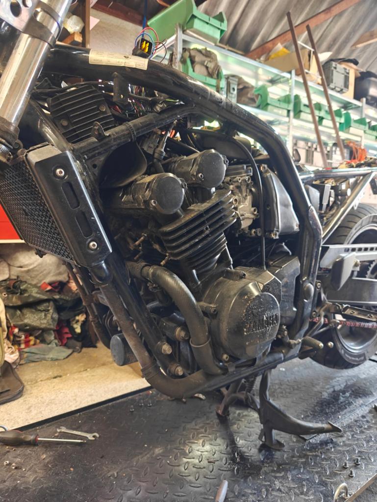 FZS600 Motorblok met alle nodige elektro en carburateurs, Motoren, Ophalen of Verzenden, Gebruikt