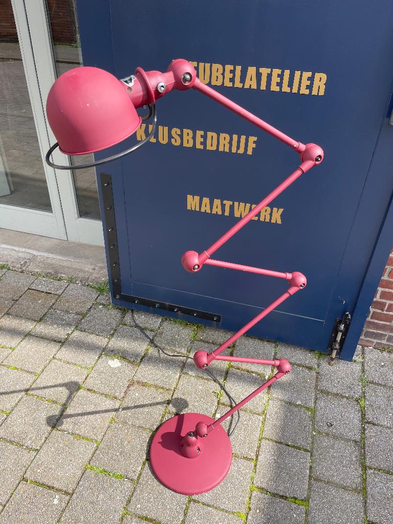 Jielde lamp 6-arms D9406 Burgundy mat, Ophalen