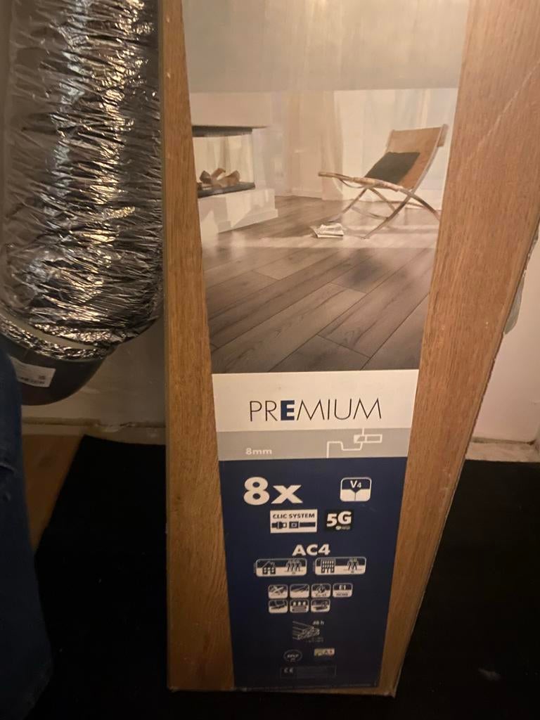 VILANO EIK NATUUR laminaat Praxis 1.5 pak, Ophalen, Zo goed als nieuw, 10 m² of meer, 10 tot 30 cm