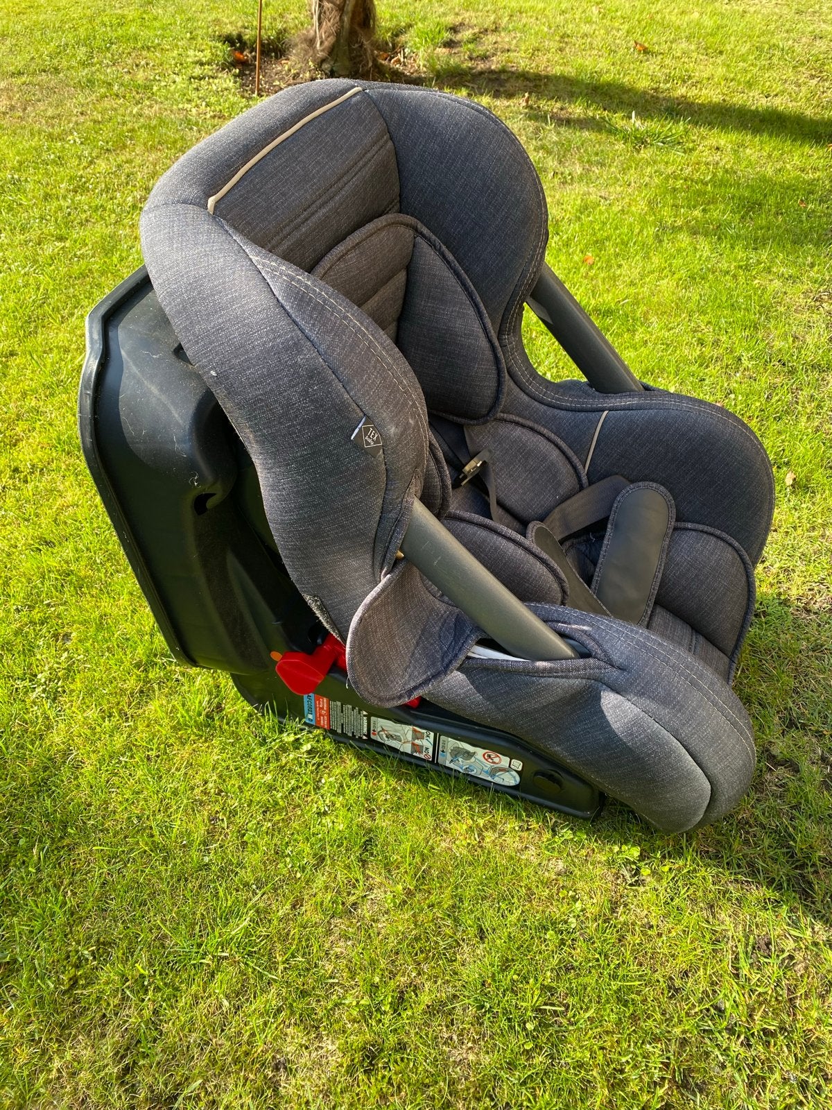 Autostoel - Grijs - Gebruikt, 0 t/m 18 kg, Verstelbare rugleuning, Ophalen, Overige merken